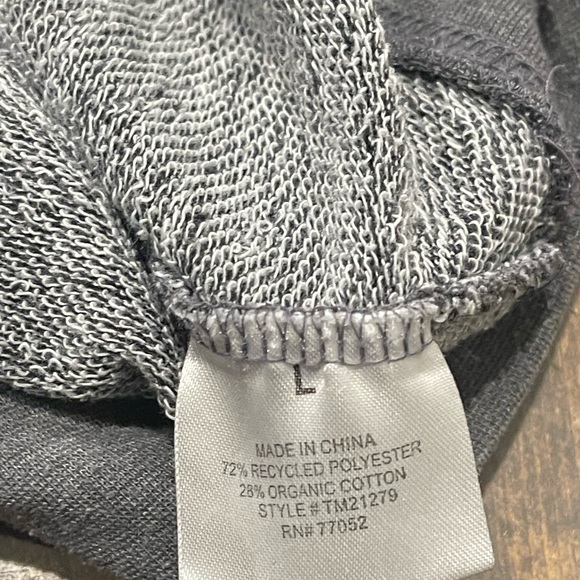 SOLD ✅ Threads 4 Thought Men’s Long Sleeve  Lightweight Gray Sweatshirt Size: L - Picture 8 of 8